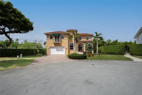 7144 SW 69th Court Miami FL 33143