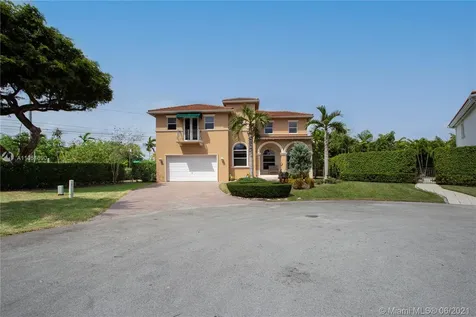 7144 SW 69th Court Miami FL 33143