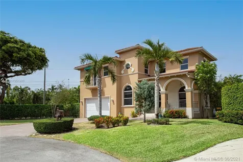 7144 SW 69th Court Miami FL 33143