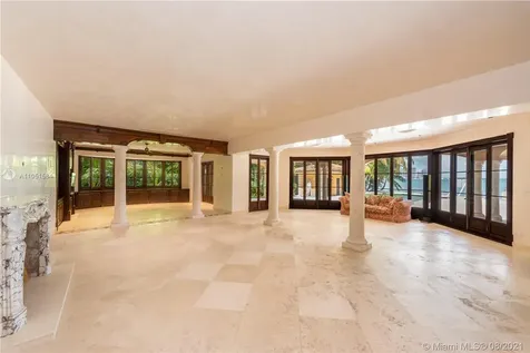 5970 N Bay Road Miami Beach FL 33140