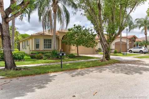 6230 Swans Terrace Coconut Creek FL 33073