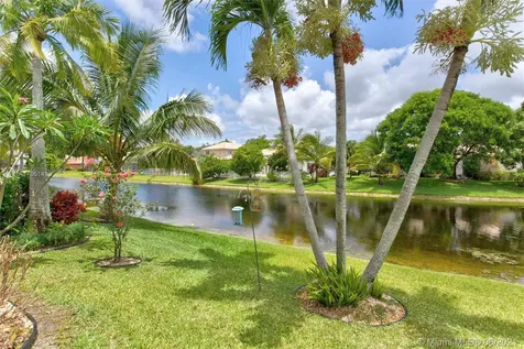 6230 Swans Terrace Coconut Creek FL 33073
