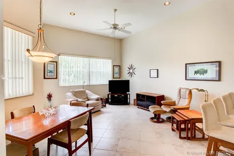 6230 Swans Terrace Coconut Creek FL 33073