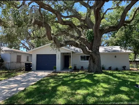 1505 Grove Street Clearwater FL 33755