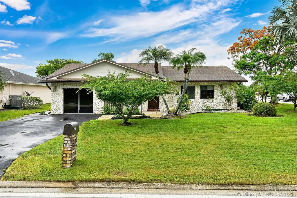 10120 NW 71st Place Tamarac FL 33321