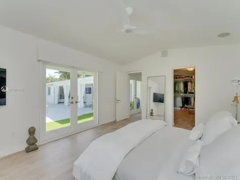 181 Island Drive Key Biscayne FL 33149