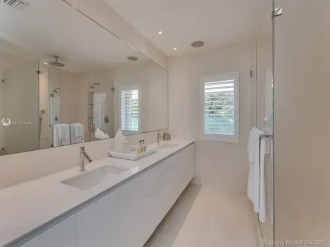 181 Island Drive Key Biscayne FL 33149