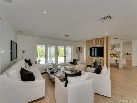 181 Island Drive Key Biscayne FL 33149
