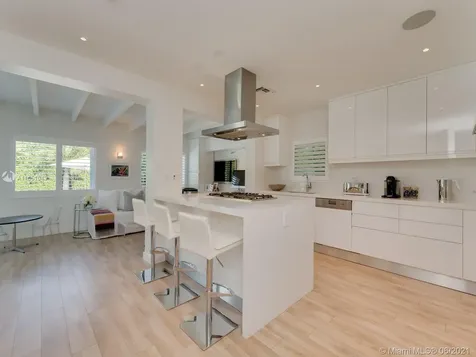 181 Island Drive Key Biscayne FL 33149