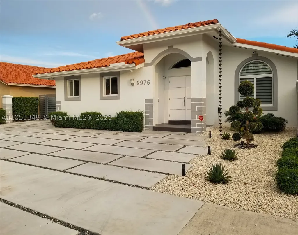 9976 SW 26th Terrace Miami FL 33165