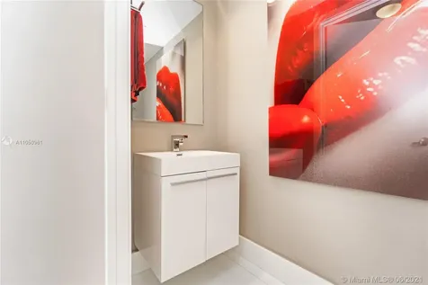 18201 Collins Avenue Sunny Isles Beach FL 33160