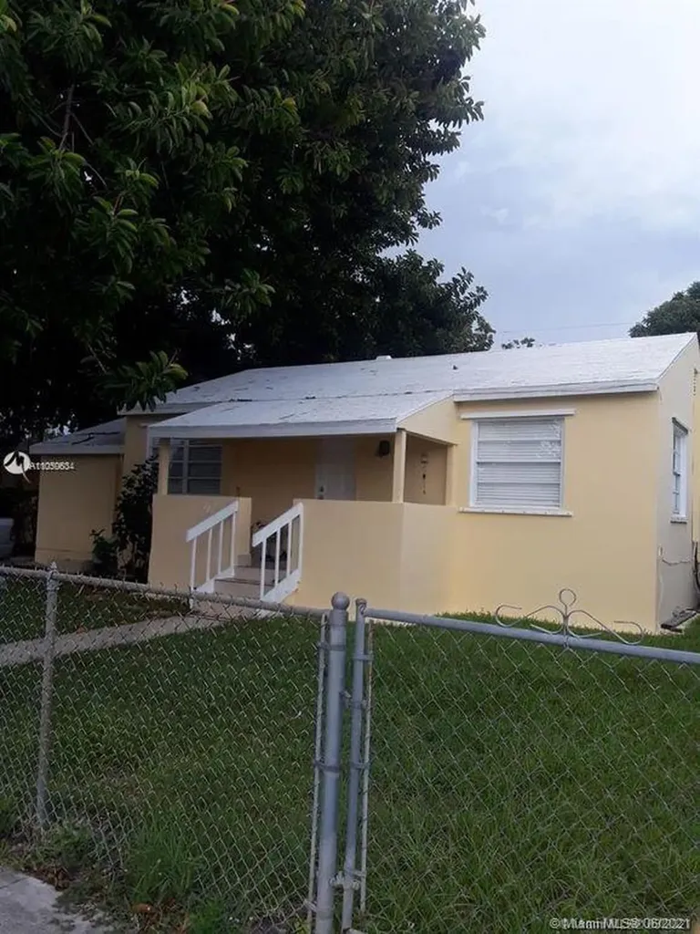741 E 7th Street Hialeah FL 33010