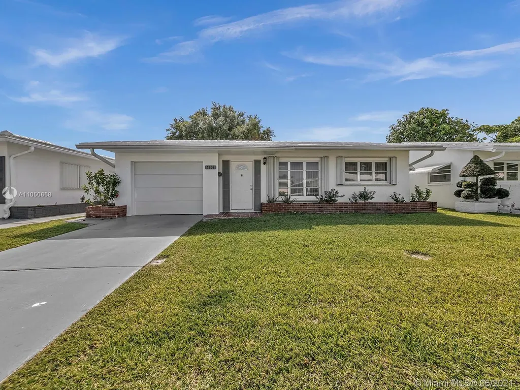 5808 NW 83rd Terrace Tamarac FL 33321