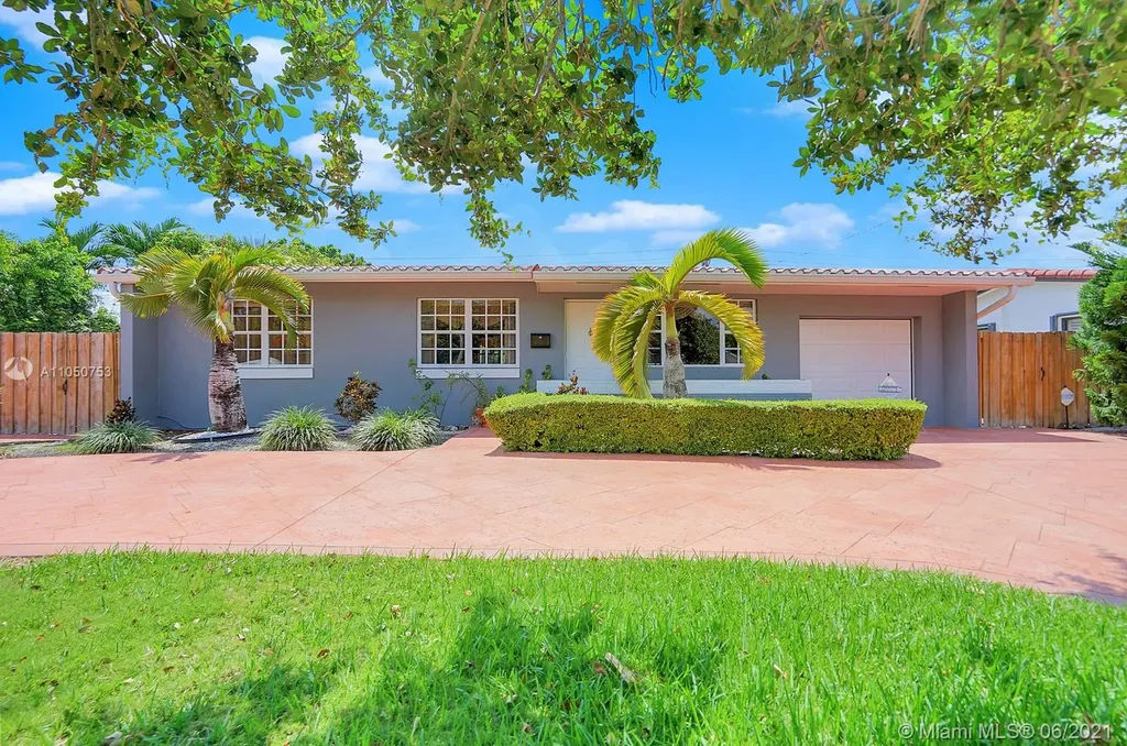 4620 SW 93rd Court Miami FL 33165