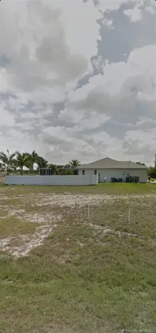 927 SW 25th Street Cape Coral FL 33914