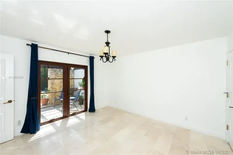 3531 Vista Court Miami FL 33133