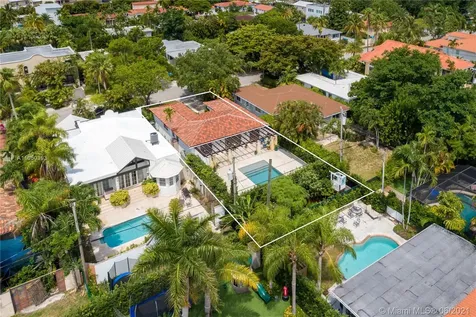 3531 Vista Court Miami FL 33133