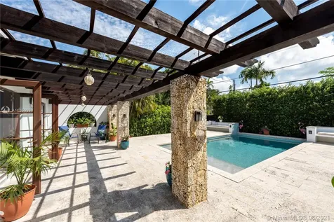 3531 Vista Court Miami FL 33133