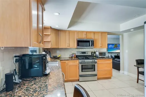 1901 NE 206th Terrace Miami FL 33179