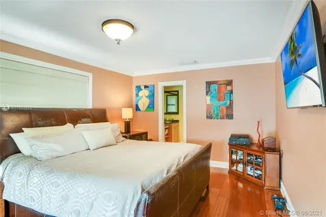 1901 NE 206th Terrace Miami FL 33179