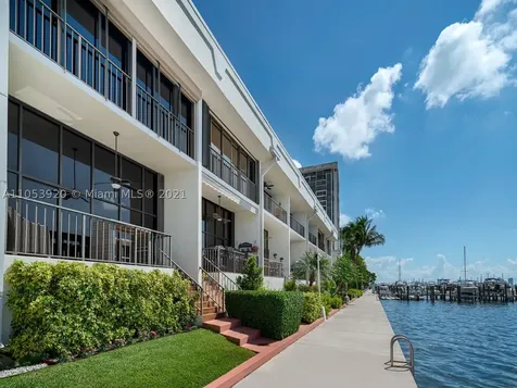 1915 Brickell Avenue Miami FL 33129