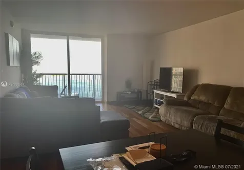 1200 Brickell Bay Drive Miami FL 33131