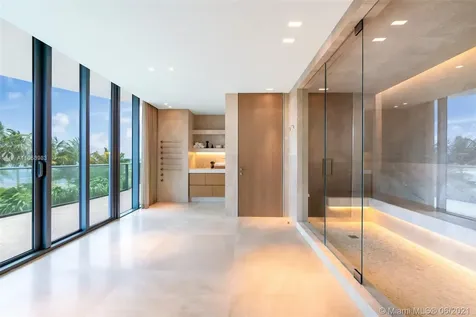 19575 Collins Avenue Sunny Isles Beach FL 33160