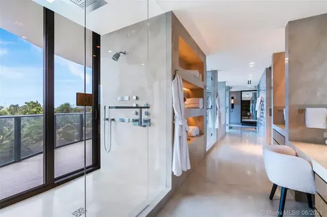 19575 Collins Avenue Sunny Isles Beach FL 33160