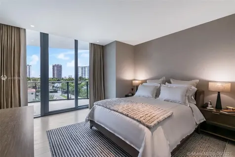 19575 Collins Avenue Sunny Isles Beach FL 33160
