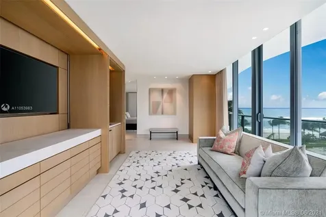 19575 Collins Avenue Sunny Isles Beach FL 33160