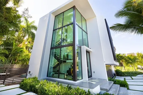 420 N Hibiscus Drive Miami Beach FL 33139