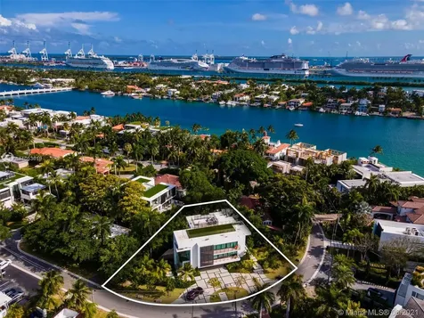 420 N Hibiscus Drive Miami Beach FL 33139