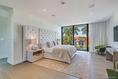 420 N Hibiscus Drive Miami Beach FL 33139