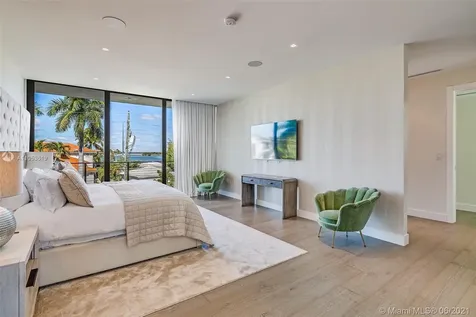 420 N Hibiscus Drive Miami Beach FL 33139