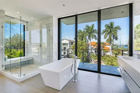 420 N Hibiscus Drive Miami Beach FL 33139