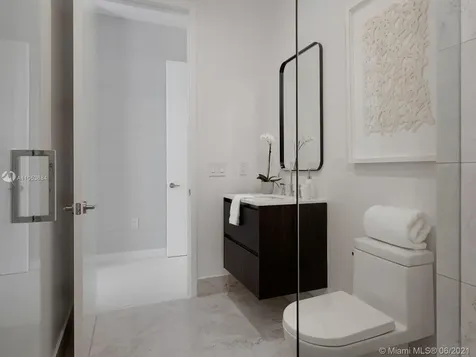 275 Giralda Avenue Coral Gables FL 33134
