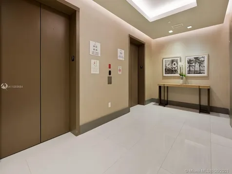 275 Giralda Avenue Coral Gables FL 33134