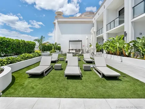 275 Giralda Avenue Coral Gables FL 33134