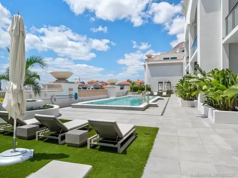 275 Giralda Avenue Coral Gables FL 33134