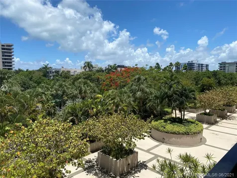 201 Crandon Boulevard Key Biscayne FL 33149