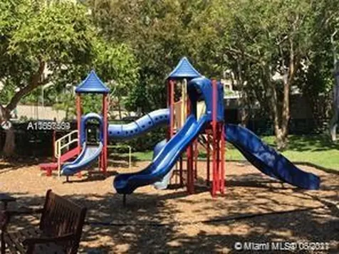 201 Crandon Boulevard Key Biscayne FL 33149