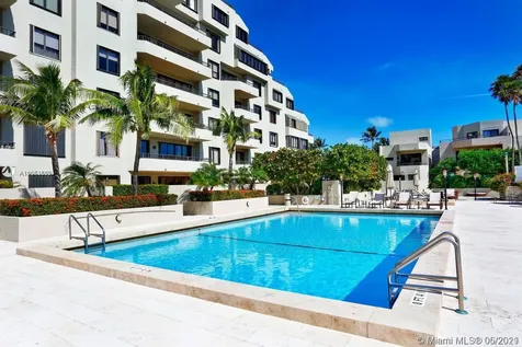 201 Crandon Boulevard Key Biscayne FL 33149