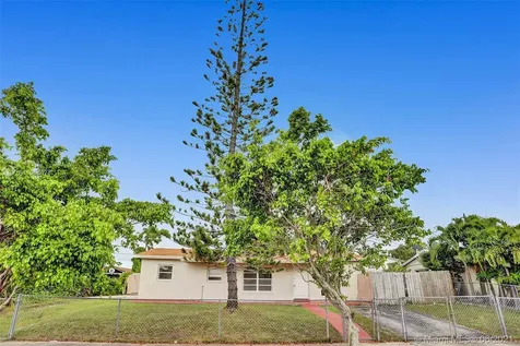 10110 SW 157th Terrace Miami FL 33157