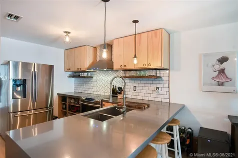 208 Jefferson Avenue Miami Beach FL 33139