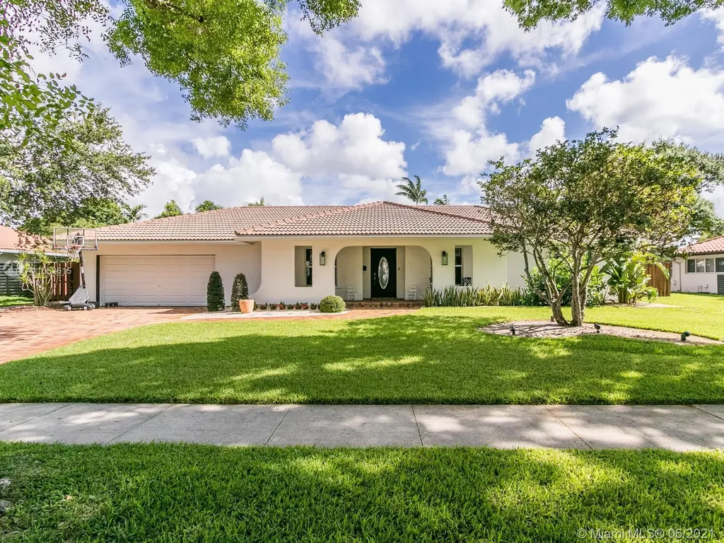 7321 SW 7th Street Plantation FL 33317