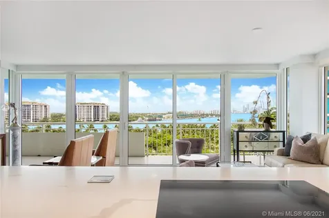 400 S Pointe Drive Miami Beach FL 33139
