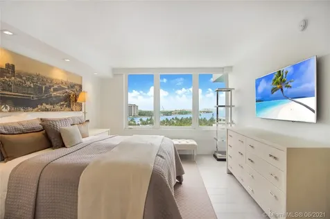 400 S Pointe Drive Miami Beach FL 33139