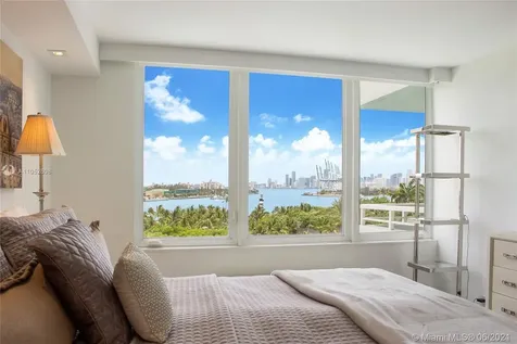 400 S Pointe Drive Miami Beach FL 33139
