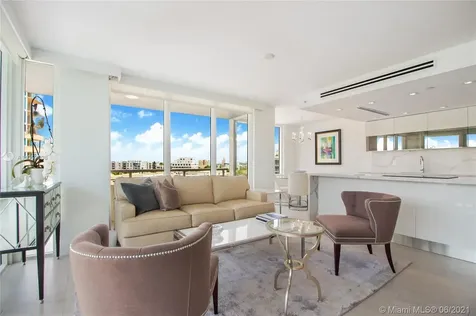 400 S Pointe Drive Miami Beach FL 33139