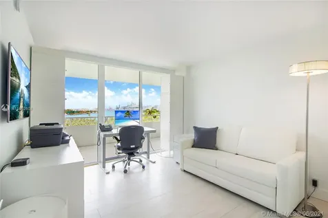 400 S Pointe Drive Miami Beach FL 33139